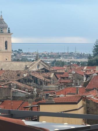 casa indipendente in vendita a Taggia