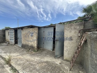casa indipendente in vendita a Taggia