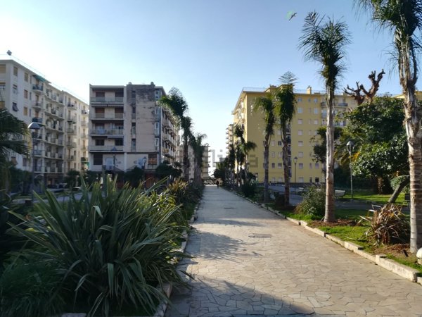 appartamento in vendita a Taggia in zona Arma di Taggia