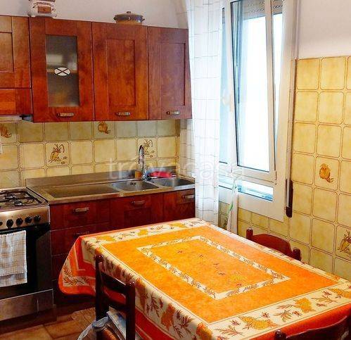 appartamento in vendita a Taggia in zona Arma di Taggia