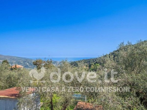 appartamento in vendita a Taggia in zona Arma di Taggia