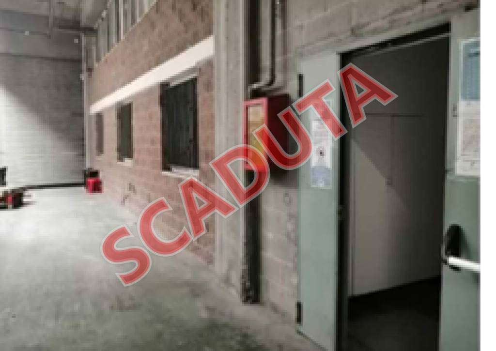 locale commerciale in vendita a Taggia