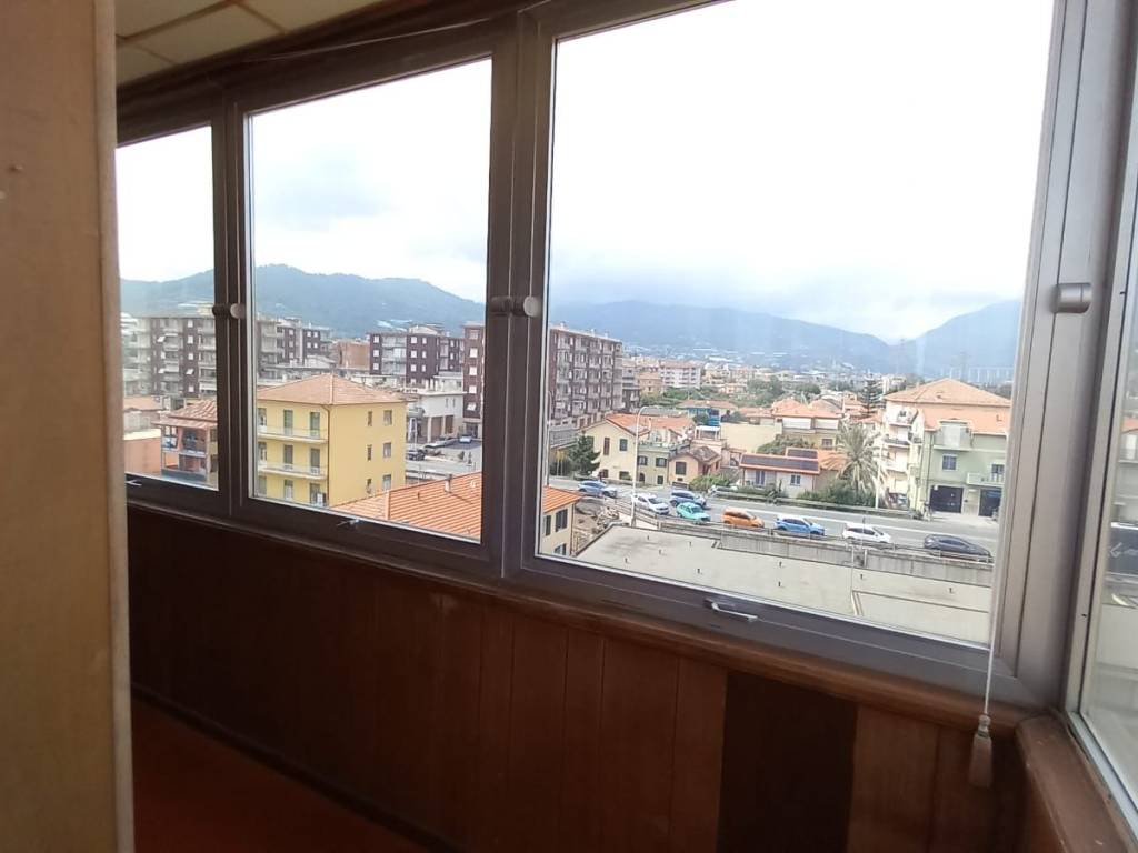 appartamento in vendita a Taggia in zona Arma di Taggia