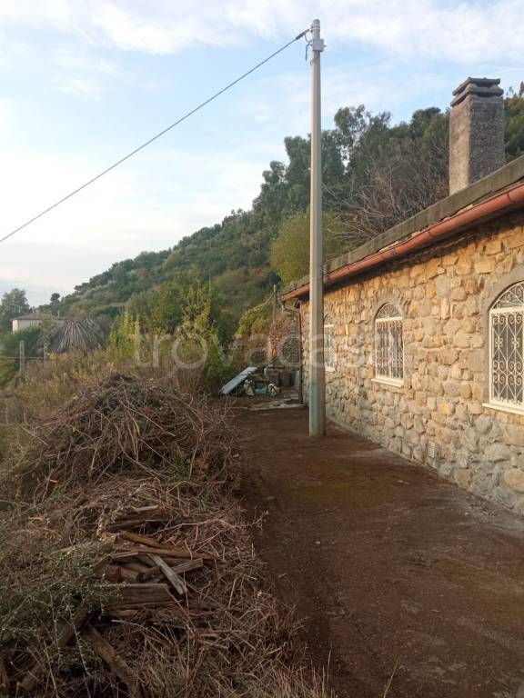 appartamento in vendita a Taggia in zona Arma di Taggia