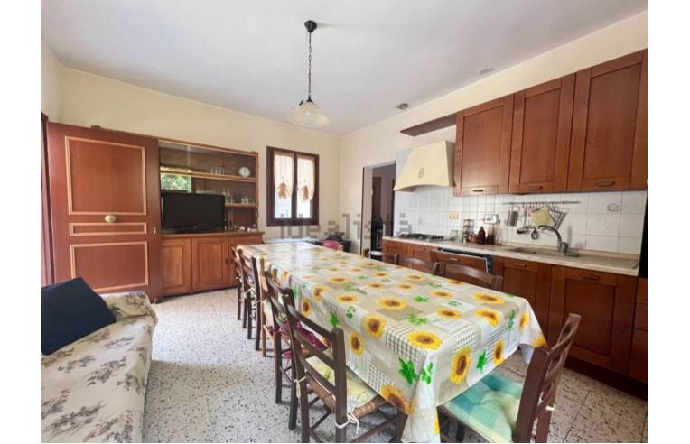 casa indipendente in vendita a Taggia in zona Arma di Taggia