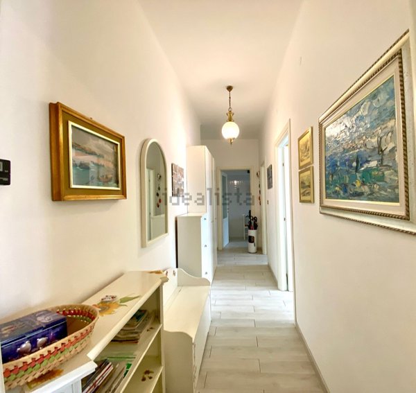 appartamento in vendita a Taggia in zona Arma di Taggia