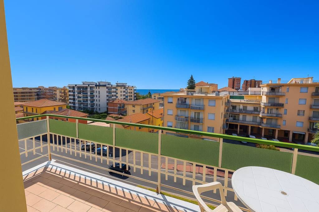 appartamento in vendita a Taggia in zona Arma di Taggia