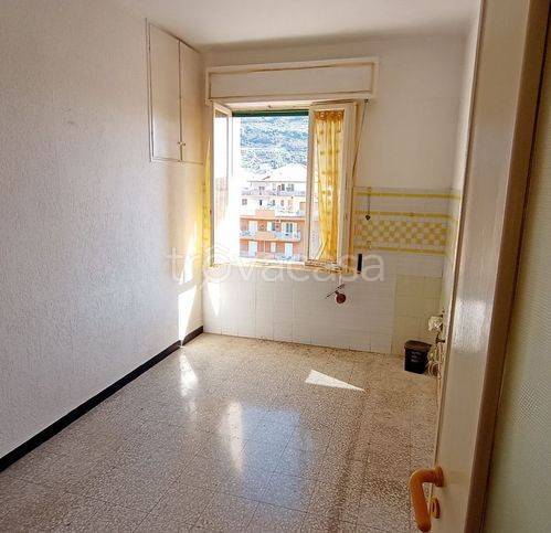 appartamento in vendita a Taggia in zona Arma di Taggia