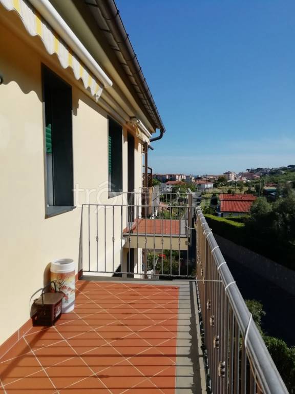 appartamento in vendita a Taggia in zona Arma di Taggia