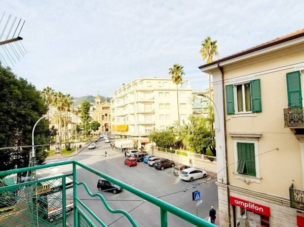 appartamento in vendita a Taggia in zona Arma di Taggia