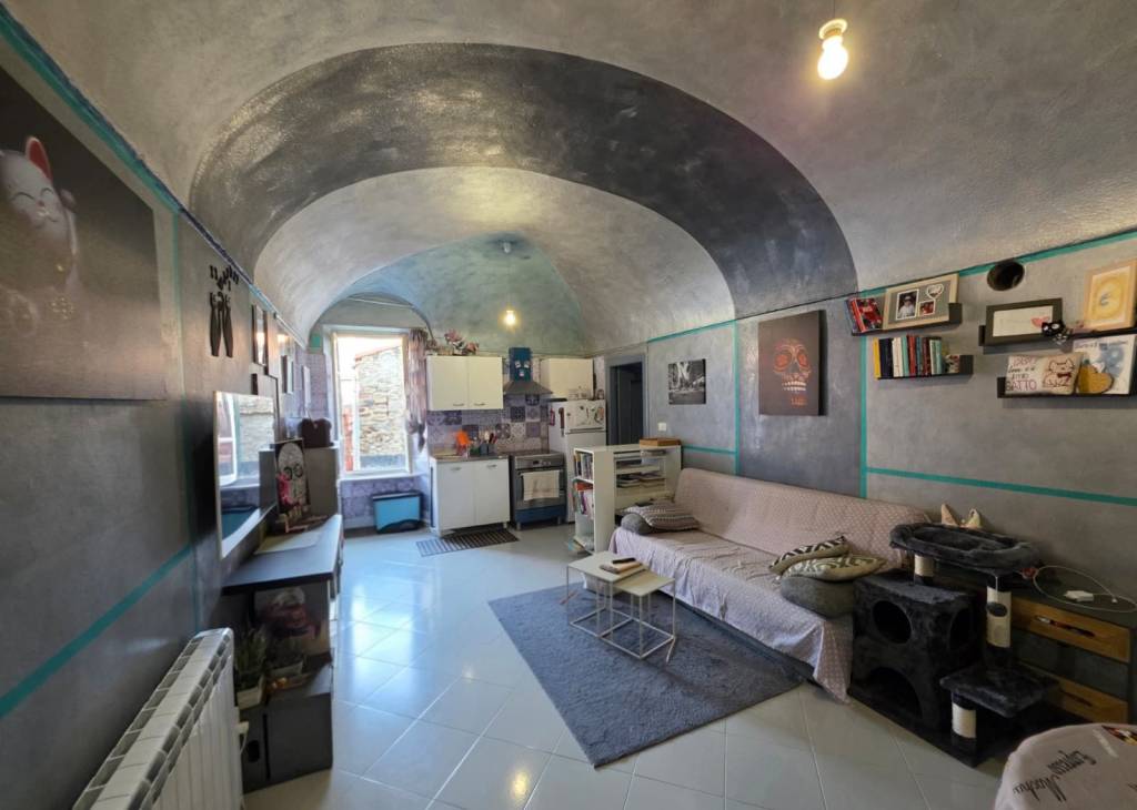 appartamento in vendita a Taggia in zona Borghi