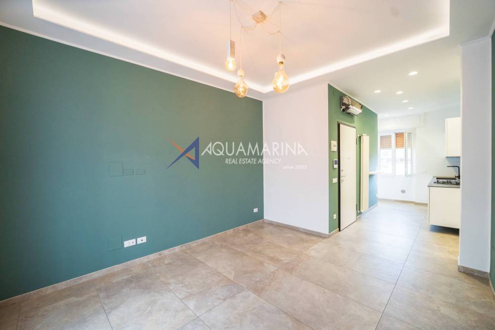 appartamento in vendita a Taggia in zona Arma di Taggia