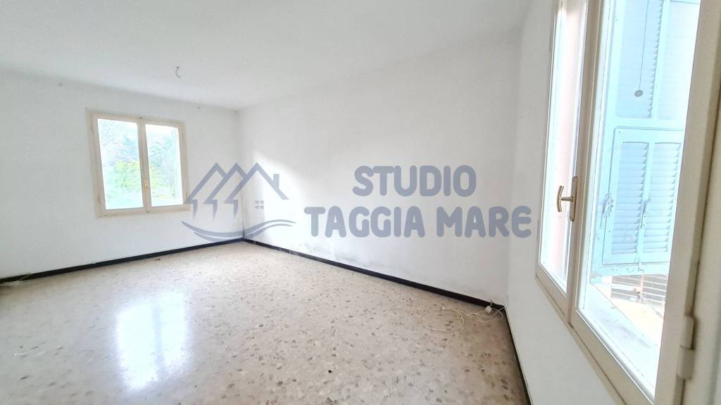 appartamento in vendita a Taggia