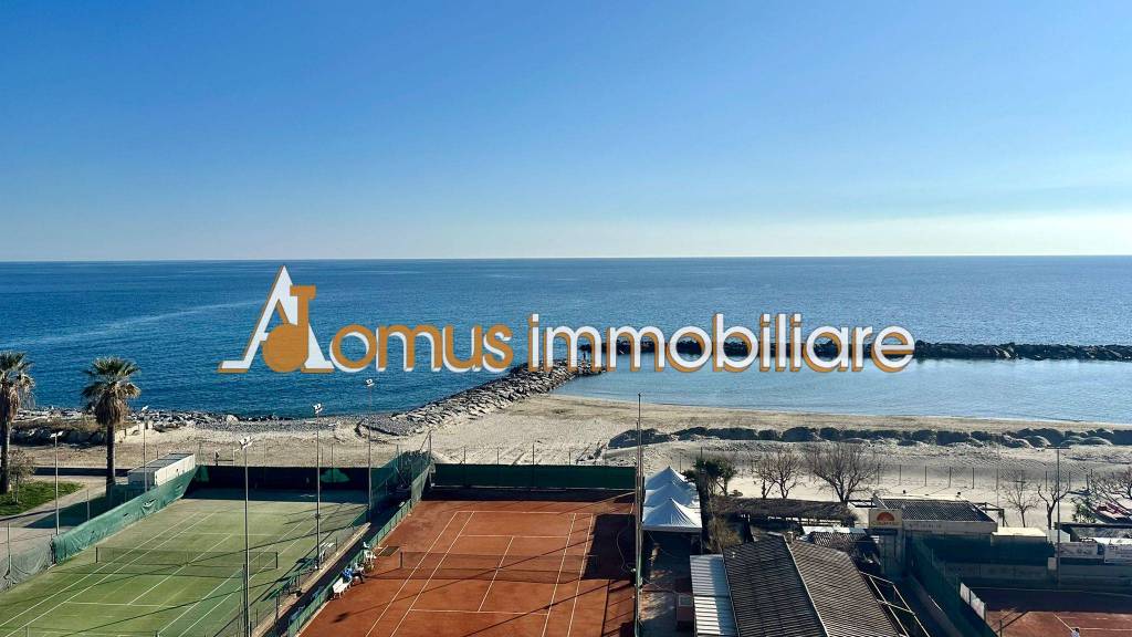 appartamento in vendita a Taggia in zona Arma di Taggia