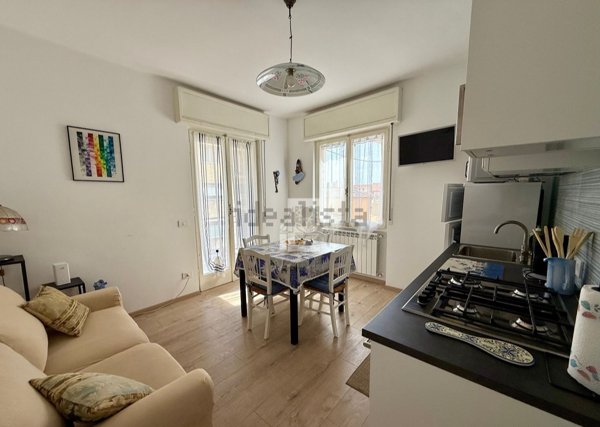 appartamento in vendita a Taggia in zona Arma di Taggia