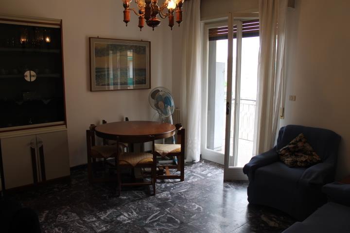 appartamento in vendita a Taggia in zona Arma di Taggia