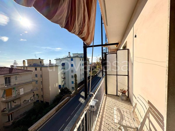 appartamento in vendita a Taggia in zona Arma di Taggia