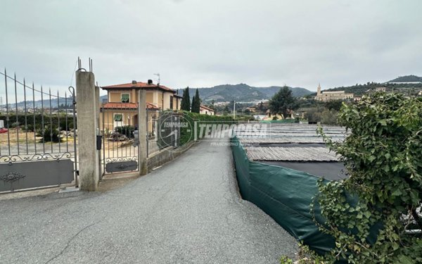 appartamento in vendita a Taggia