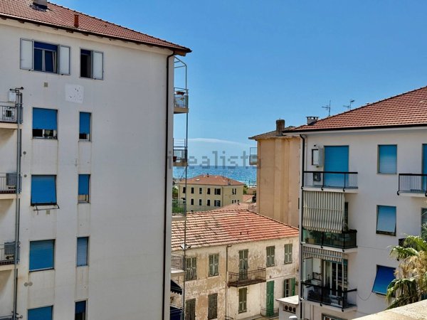 appartamento in vendita a Taggia in zona Arma di Taggia