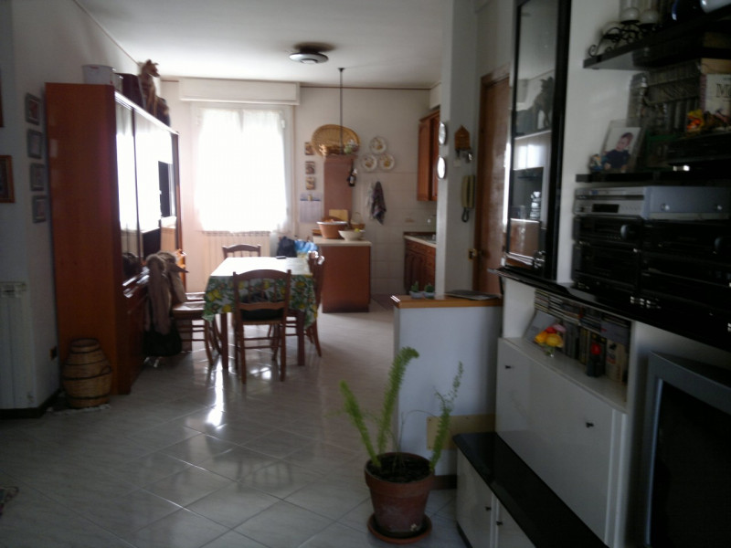 appartamento in vendita a Taggia in zona Arma di Taggia