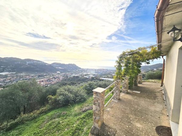 appartamento in vendita a Taggia