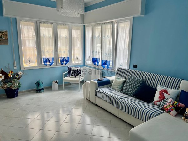 casa indipendente in vendita a Taggia in zona Arma di Taggia