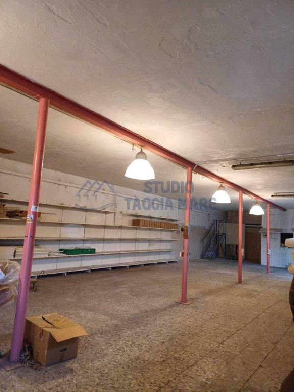 negozio in vendita a Taggia