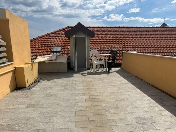 appartamento in vendita a Taggia in zona Arma di Taggia