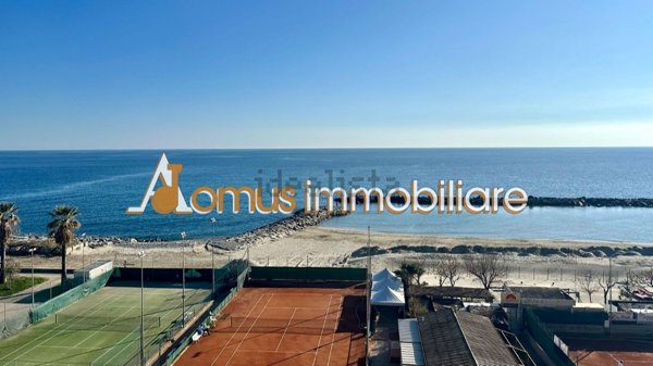 appartamento in vendita a Taggia in zona Arma di Taggia