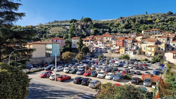 appartamento in vendita a Taggia