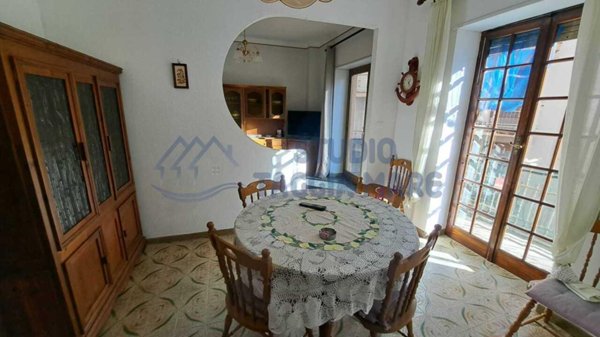 appartamento in vendita a Taggia in zona Arma di Taggia