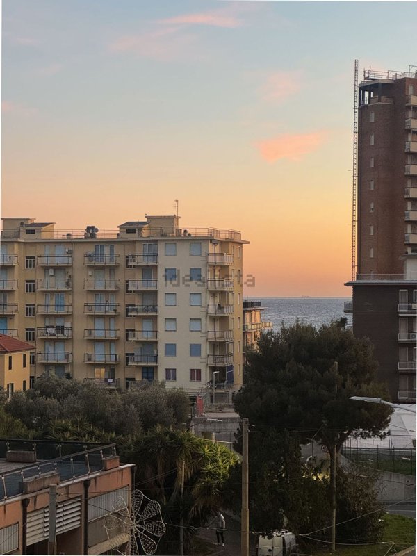appartamento in vendita a Taggia in zona Arma di Taggia