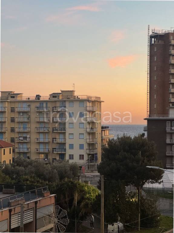 appartamento in vendita a Taggia in zona Arma di Taggia