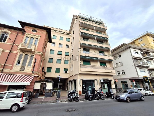 appartamento in vendita a Taggia in zona Arma di Taggia