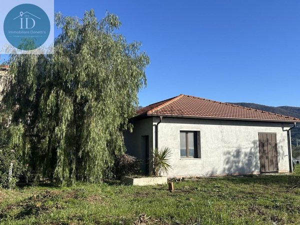 casa indipendente in vendita a Taggia in zona Arma di Taggia