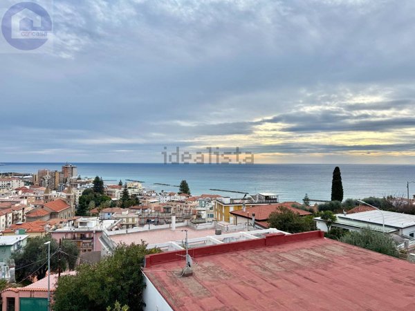 appartamento in vendita a Taggia