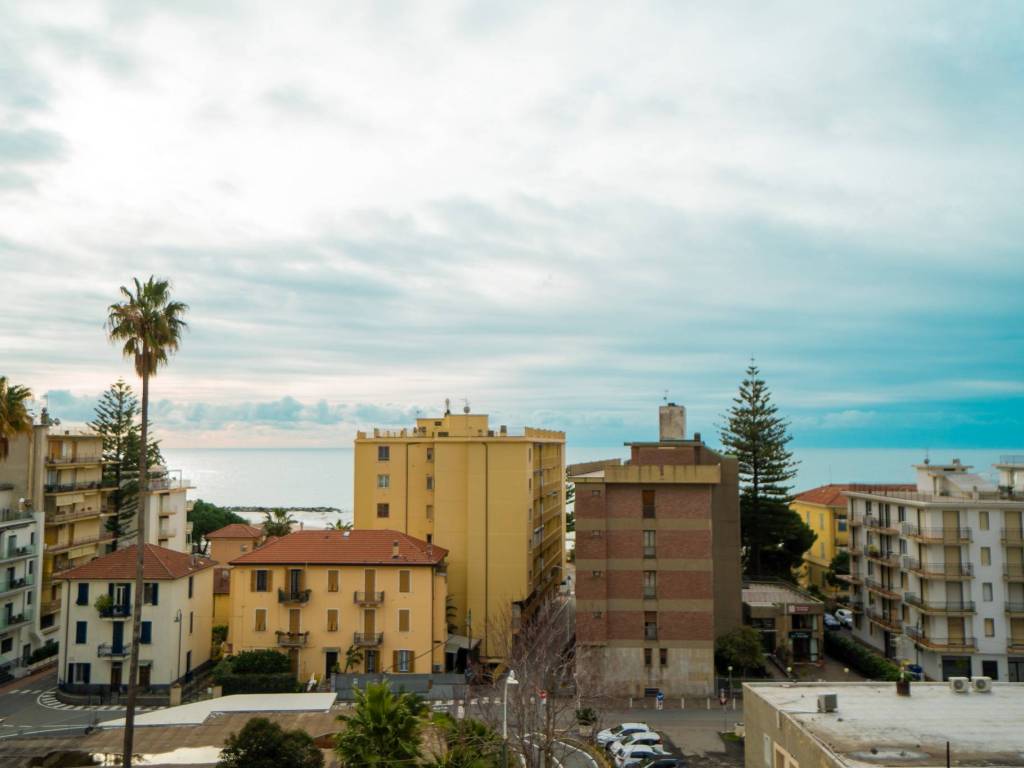 appartamento in vendita a Taggia in zona Arma di Taggia