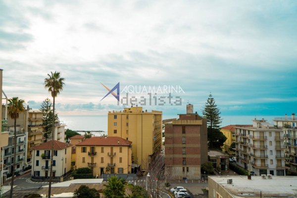appartamento in vendita a Taggia in zona Arma di Taggia