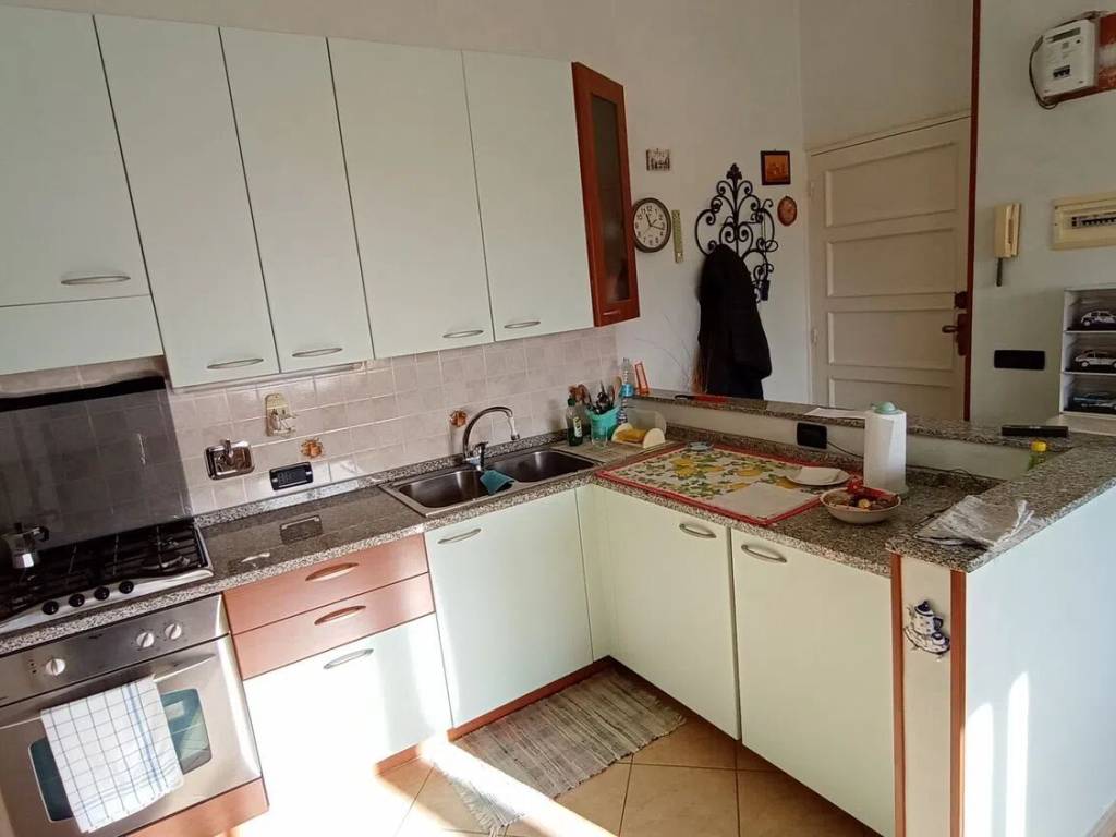 appartamento in vendita a Taggia in zona Arma di Taggia