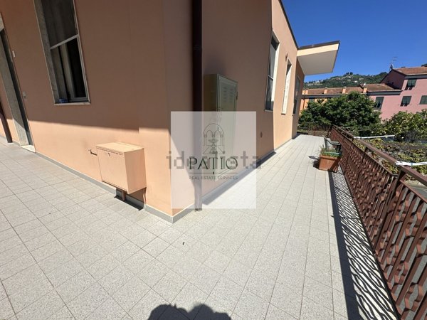 appartamento in vendita a Taggia in zona Arma di Taggia