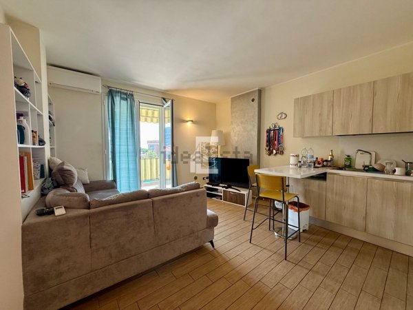 appartamento in vendita a Taggia in zona Arma di Taggia