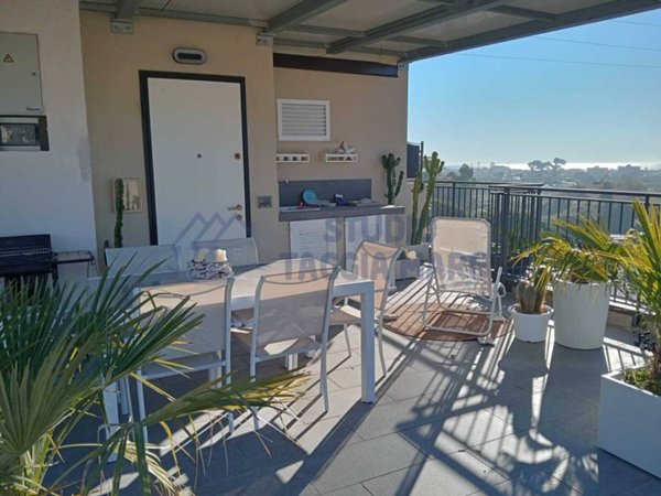 appartamento in vendita a Taggia in zona Levà