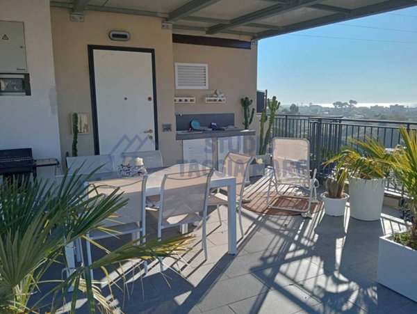 appartamento in vendita a Taggia in zona Arma di Taggia