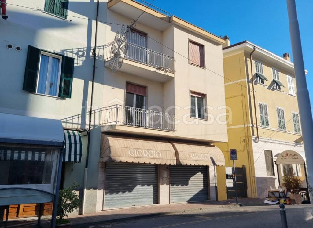 appartamento in vendita a Taggia in zona Arma di Taggia
