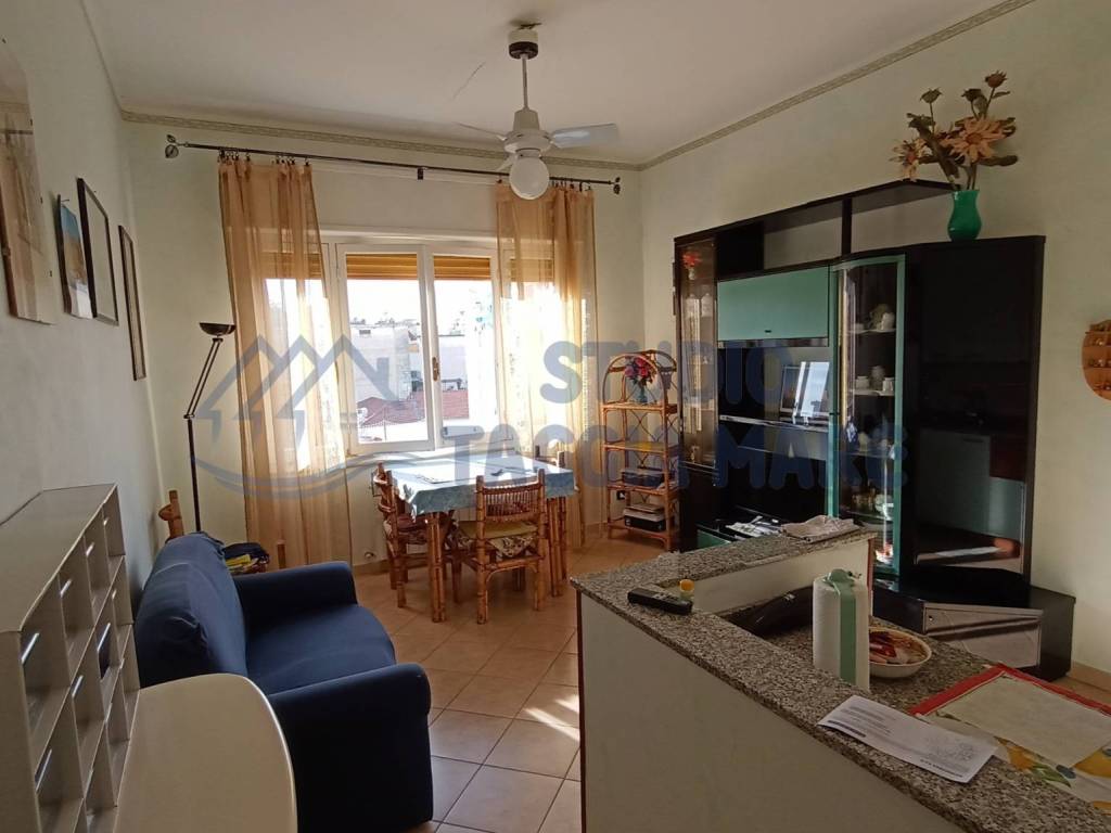 appartamento in vendita a Taggia in zona Arma di Taggia