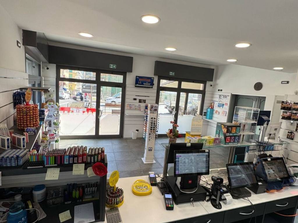 negozio in vendita a Taggia