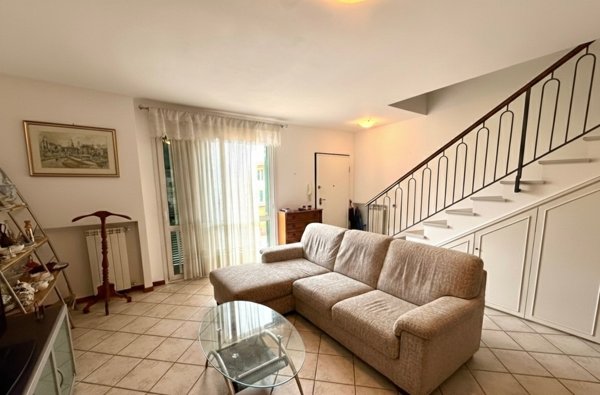 casa indipendente in vendita a Taggia