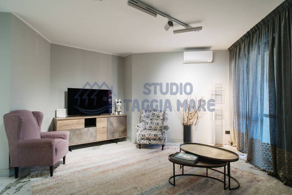 appartamento in vendita a Taggia in zona Arma di Taggia