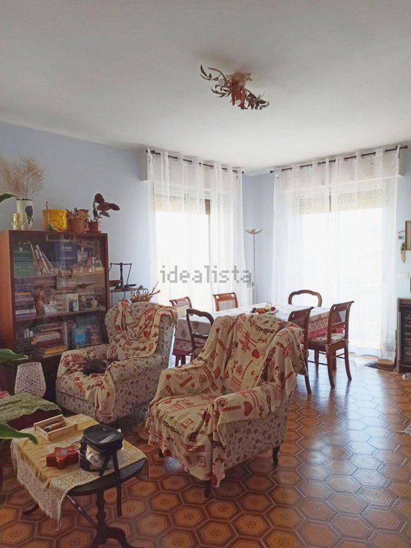 appartamento in vendita a Taggia in zona Arma di Taggia