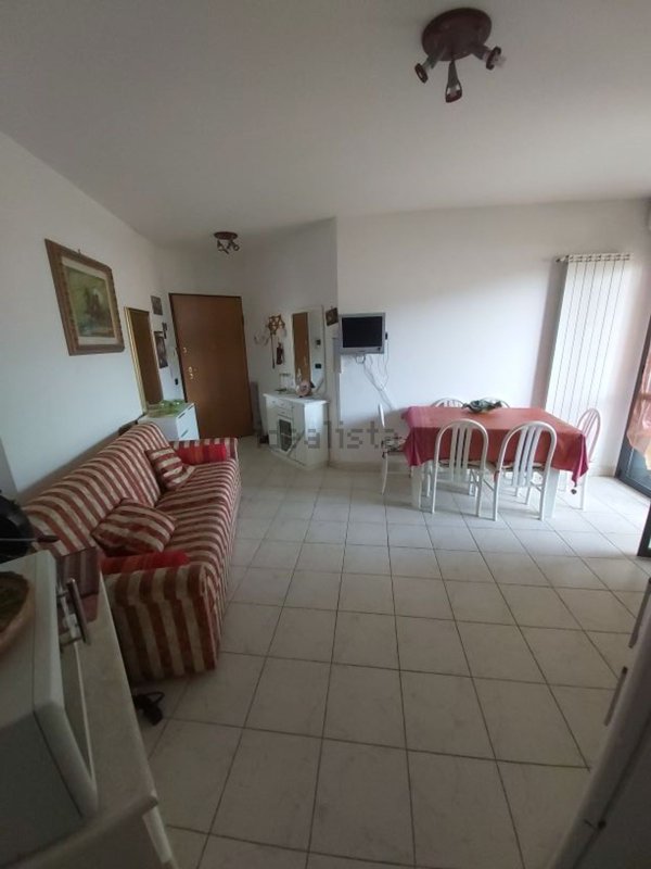 appartamento in vendita a Taggia in zona Arma di Taggia